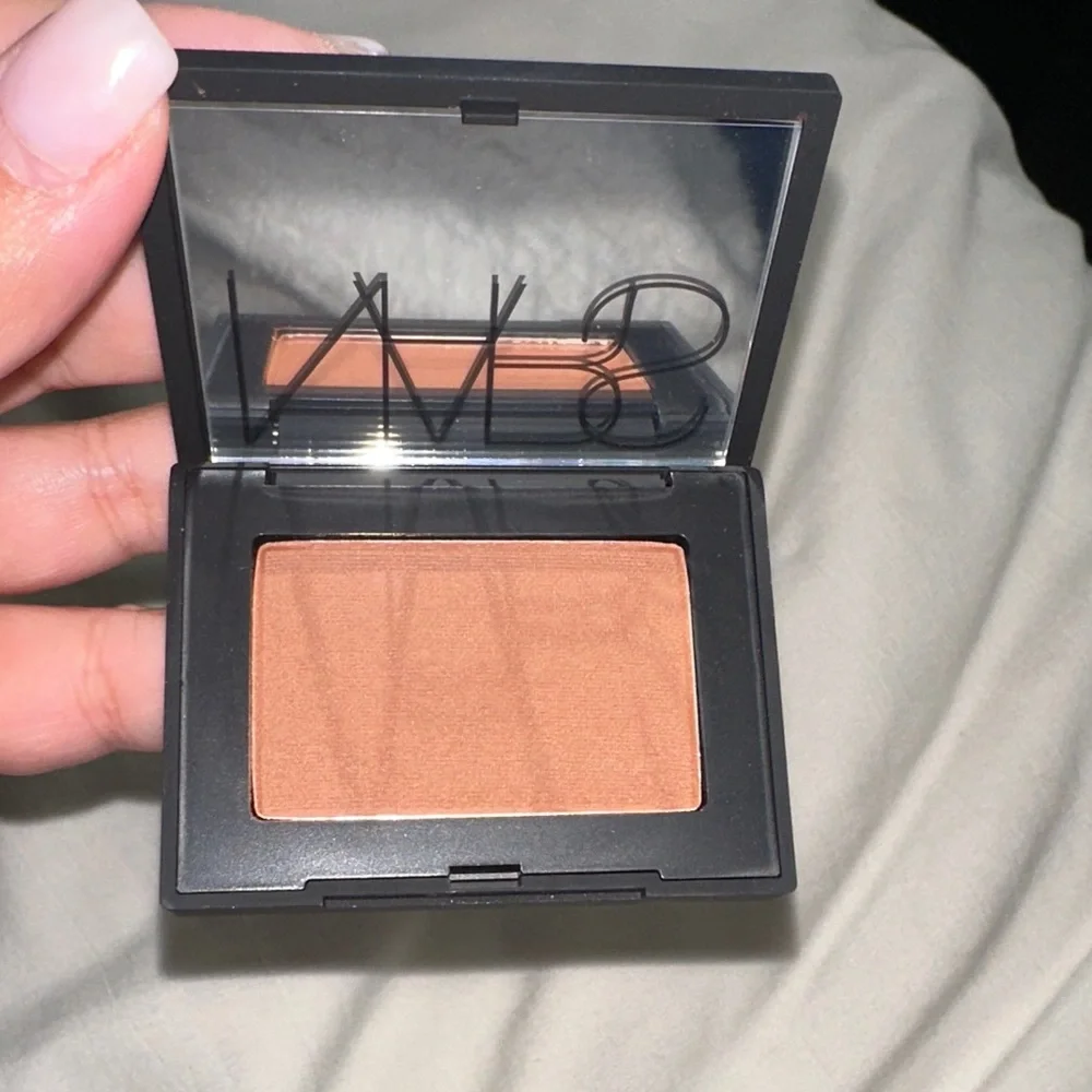NARS Laguna 06 Bronzing Powder Compact